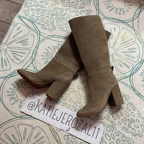 Tory Burch Shoes - Tory Burch 8.5 boots 💗